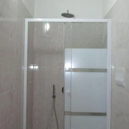 Gymnasium B&B