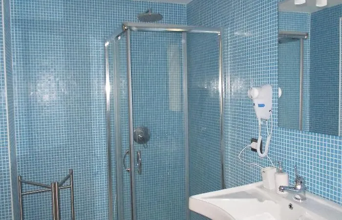 ベッド・アンド・ブレックファスト Gymnasium 3*